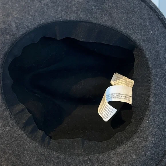 Stylish Black and Gray Fedora Hat - Picture 4 of 5